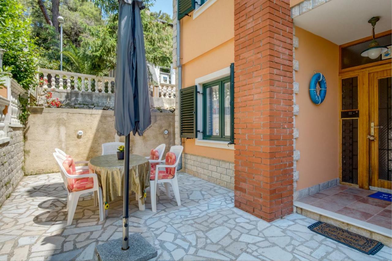Villa Magnolia Мали-Лошинь Экстерьер фото